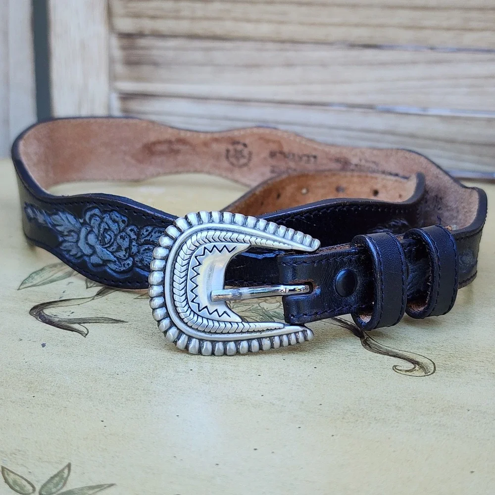 Vintage Silver Creek Sz 30 Black Leather Tooled Floral Western Belt Feminine